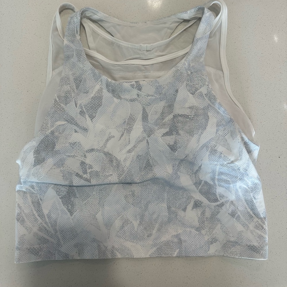 Lululemon women’s cropped tank top